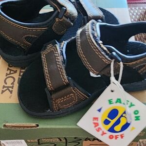 Boys sandals size 5.5